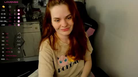 Snapshot of angel7you chatting on 12/18/24, 01:02 Eva online show from 12/18/24, 01:02