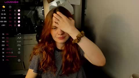 Snapshot of angel7you chatting on 09/16/25, 01:12 Eva online show from 09/16/25, 01:12