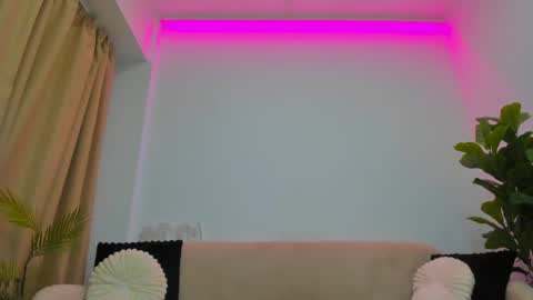 Snapshot of angel__vibe chatting on 05/04/26, 07:54 angel__vibe online show from 05/04/26, 07:54