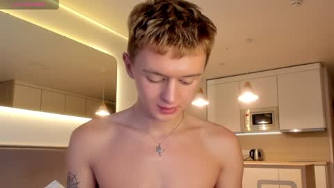 Snapshot of angel_andreww chatting on 01/23/25, 01:24 angel_andreww online show from 01/23/25, 01:24