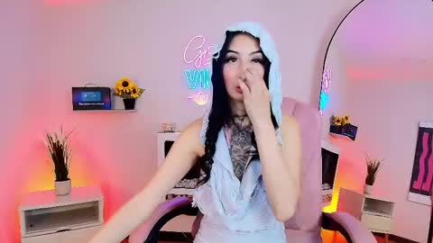 Angel Cooper online show from 05/21/26, 07:43