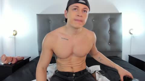 Angel Cuervo online show from 12/11/24, 12:34