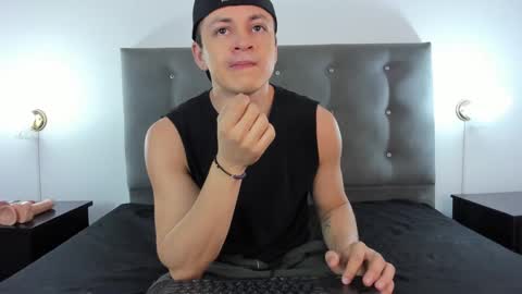 Angel Cuervo online show from 12/16/24, 12:27