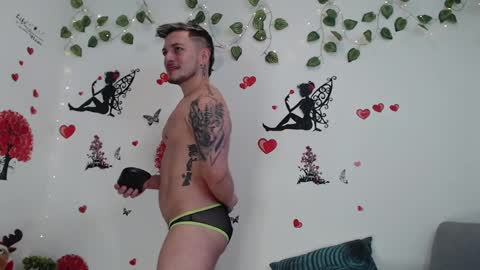 Angel Curl online show from 02/17/25, 01:42