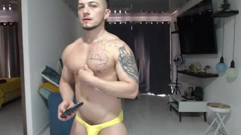 Snapshot of angel_curl chatting on 03/09/26, 08:24 Angel Curl online show from 03/09/26, 08:24