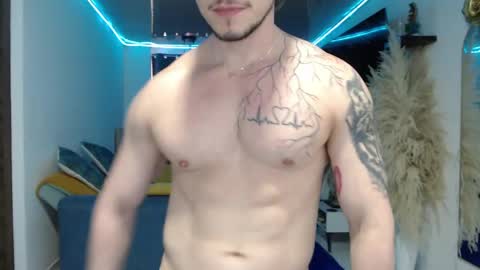 Snapshot of angel_curl chatting on 04/13/26, 08:36 Angel Curl online show from 04/13/26, 08:36