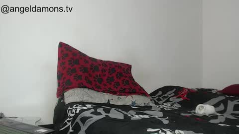 Snapshot of angel_damons_ chatting on 03/21/26, 04:10 Angel Damons online show from 03/21/26, 04:10