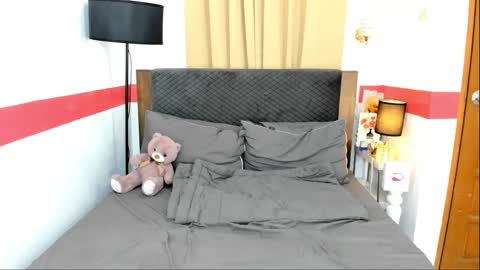 Angel online show from 12/02/24, 01:25