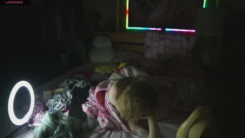 Snapshot of angel_dia chatting on 04/28/26, 02:10 angel_dia online show from 04/28/26, 02:10