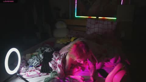 Snapshot of angel_dia chatting on 04/28/26, 02:27 angel_dia online show from 04/28/26, 02:27