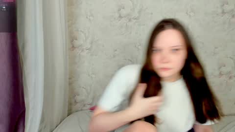 Snapshot of angel_doll585 chatting on 01/13/25, 01:02 Fallen Angel online show from 01/13/25, 01:02