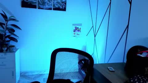 Angel-dragun online show from 10/15/25, 04:23