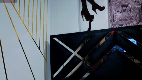 Snapshot of angel_dragun chatting on 04/12/26, 03:33 Angel-dragun online show from 04/12/26, 03:33