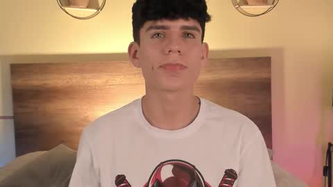 Snapshot of angel_eros_ chatting on 02/06/26, 05:45 Angel online show from 02/06/26, 05:45