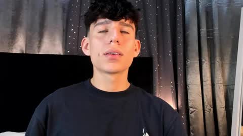 Snapshot of angel_eros_ chatting on 02/14/26, 07:05 Angel online show from 02/14/26, 07:05