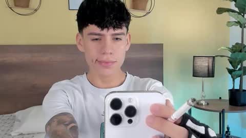 Snapshot of angel_eros_ chatting on 02/17/26, 04:53 Angel online show from 02/17/26, 04:53