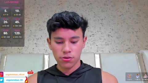 ngel Esteban  online show from 01/25/25, 03:51