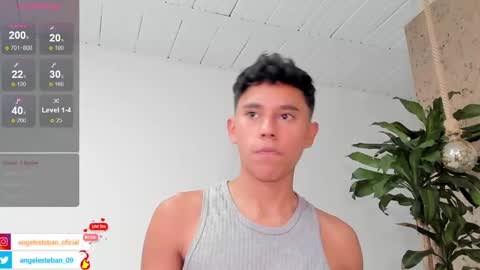 ngel Esteban  online show from 01/31/25, 07:07