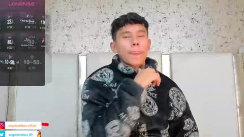 ngel Esteban  online show from 02/13/25, 07:35