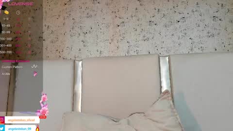 ngel Esteban  online show from 02/21/25, 04:07