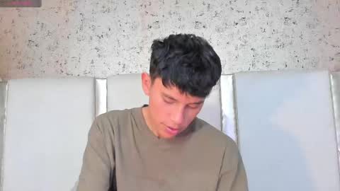 ngel Esteban  online show from 02/23/25, 03:45