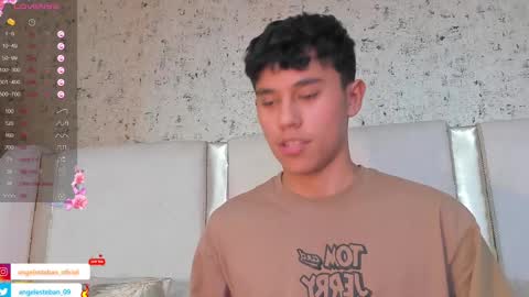 ngel Esteban  online show from 02/28/25, 10:09