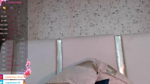 ngel Esteban  online show from 03/04/25, 10:24