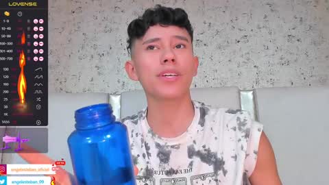 ngel Esteban  online show from 03/05/25, 10:00