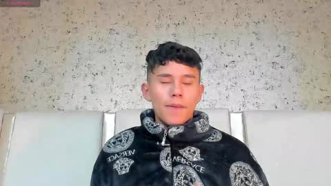 ngel Esteban  online show from 03/08/25, 10:11