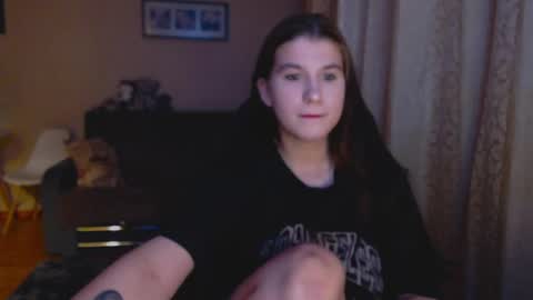 Angel online show from 06/06/26, 04:01