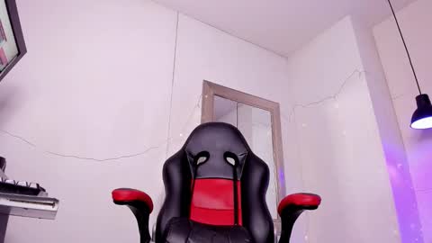 angel hardy online show from 11/07/25, 12:05