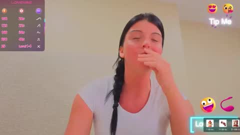 Snapshot of angel_ique chatting on 04/03/26, 05:16 angel_ique online show from 04/03/26, 05:16