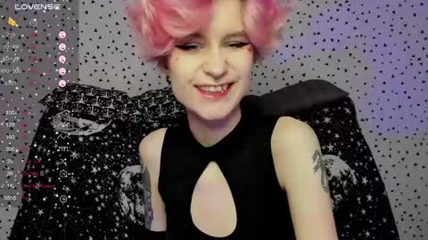 Snapshot of angel_julles chatting on 04/11/26, 07:45 Angel Dust online show from 04/11/26, 07:45