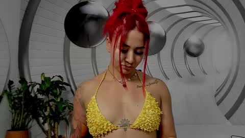 Snapshot of angel_martins chatting on 12/15/24, 06:37 Angel online show from 12/15/24, 06:37