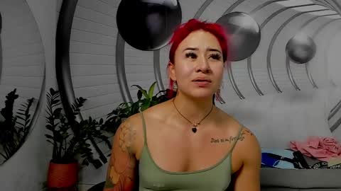 Snapshot of angel_martins chatting on 12/26/24, 05:19 Angel online show from 12/26/24, 05:19