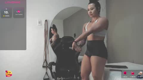 Snapshot of angel_martins chatting on 09/19/25, 02:51 Angel online show from 09/19/25, 02:51