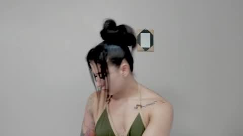 Snapshot of angel_martins chatting on 09/29/25, 05:18 Angel online show from 09/29/25, 05:18