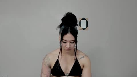 Snapshot of angel_martins chatting on 09/30/25, 02:00 Angel online show from 09/30/25, 02:00