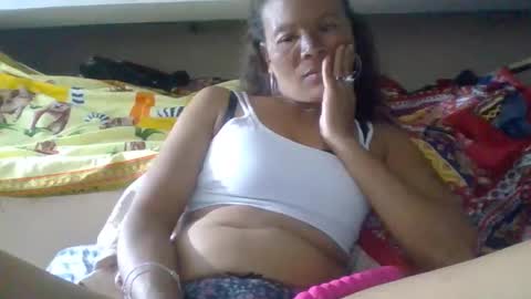 Snapshot of angel_mayah chatting on 04/26/26, 01:47 Angel Mayah online show from 04/26/26, 01:47