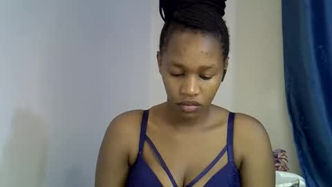 Snapshot of angel_mia5 chatting on 03/17/26, 04:06 angel_mia5 online show from 03/17/26, 04:06