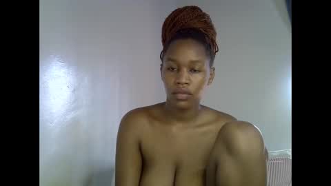 Snapshot of angel_mia5 chatting on 04/25/26, 12:41 angel_mia5 online show from 04/25/26, 12:41