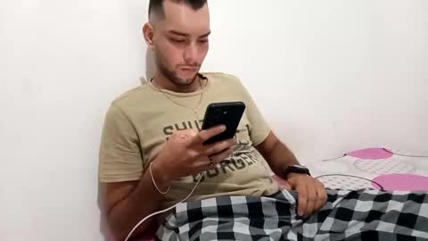 Snapshot of angel_morningstar1 chatting on 02/24/25, 03:33 ngel online show from 02/24/25, 03:33