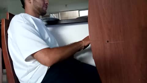 Snapshot of angel_morningstar1 chatting on 03/06/25, 09:31 ngel online show from 03/06/25, 09:31