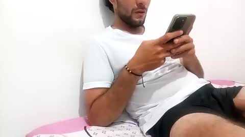 Snapshot of angel_morningstar1 chatting on 09/10/25, 03:06 ngel online show from 09/10/25, 03:06