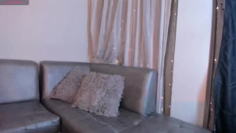 Angel online show from 11/09/25, 04:55