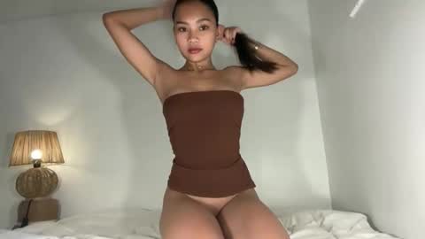angel_petite07 online show from 03/17/26, 10:18