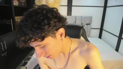 Snapshot of angel_st1 chatting on 05/11/26, 02:45 Angel online show from 05/11/26, 02:45