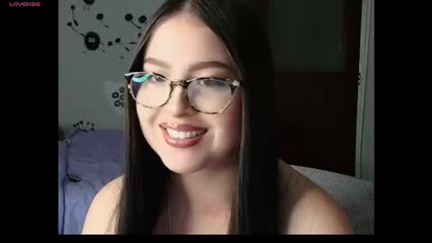 Snapshot of angel_sweet_v chatting on 03/17/26, 05:11 Sweet Angel online show from 03/17/26, 05:11