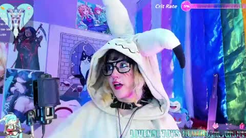 Snapshot of angel_sweett_1 chatting on 05/14/26, 07:26 online show from 05/14/26, 07:26
