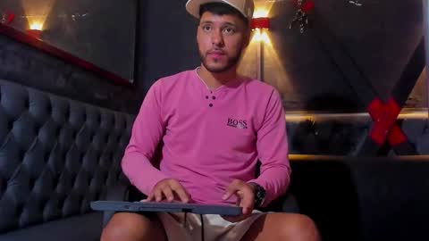 Snapshot of angel_villareal_ chatting on 03/13/26, 05:47 angel_villareal_ online show from 03/13/26, 05:47